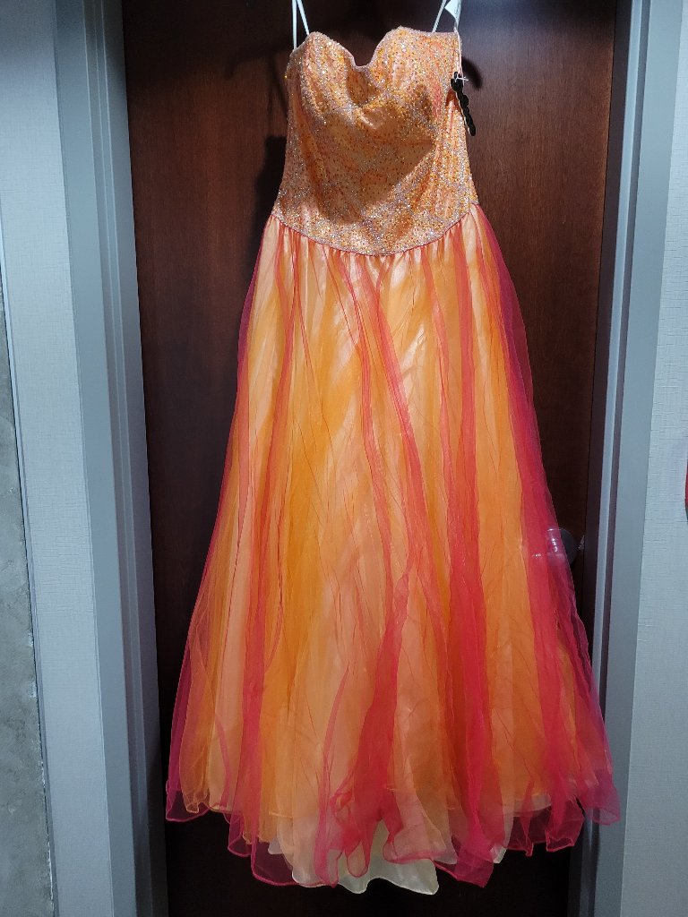 Jolene 12522 Size 12 Coral Prom Dress
